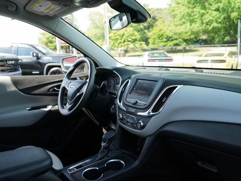 Used 2022 Chevrolet Equinox LS FWD image 13