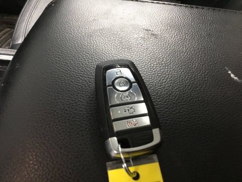 Used 2020 Ford Expedition Max Limited AWD/4WD image 10