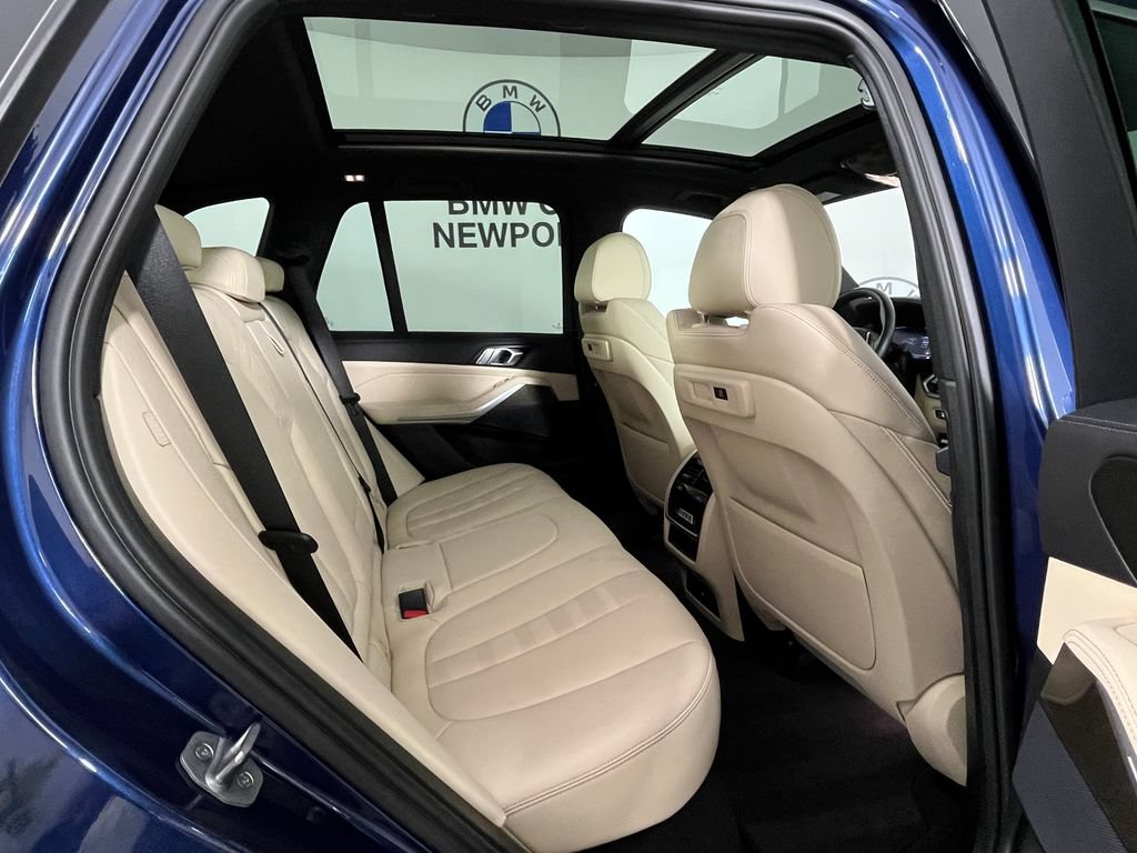 Used 2022 BMW X5 xDrive40i w/ Premium Package AWD/4WD image 19