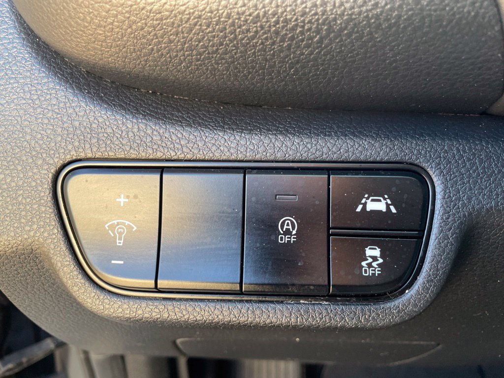Used 2021 Kia Seltos SX w/ SX Sunroof Package AWD/4WD image 16