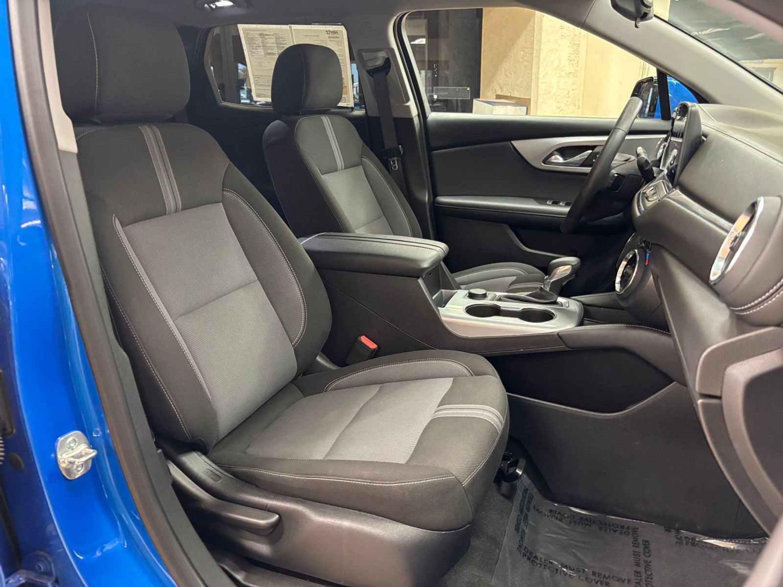 Used 2025 Chevrolet Blazer LT FWD image 36