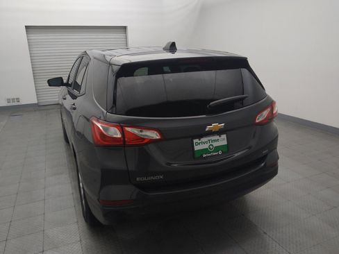 Used 2021 Chevrolet Equinox LS w/ LS Convenience Package AWD/4WD image 6