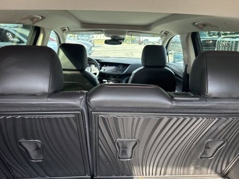 Used 2023 Buick Envision Essence w/ Sport Touring Package image 29