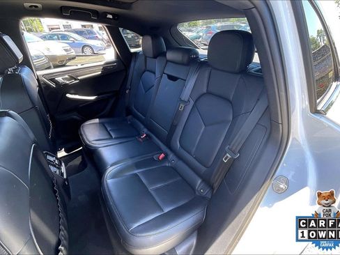 Used 2023 Porsche Macan S AWD/4WD image 20