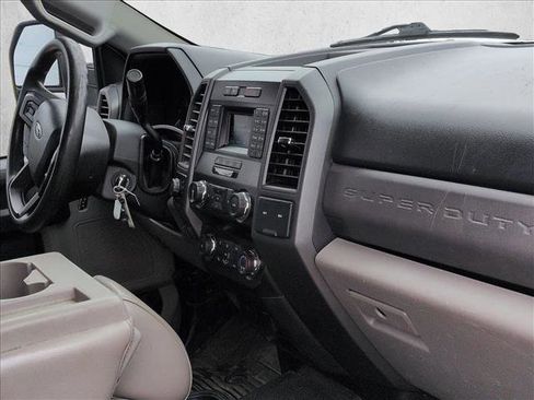 Used 2019 Ford F250 XL w/ Power Equipment Group image 20