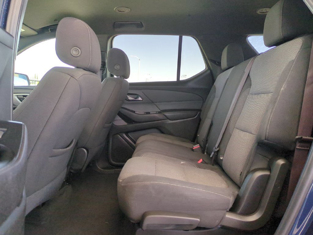 Used 2023 Chevrolet Traverse LT FWD image 28