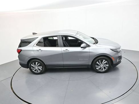 Used 2024 Chevrolet Equinox LT FWD image 44