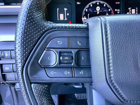 Certified 2026 Toyota Tacoma SR5 AWD/4WD image 22