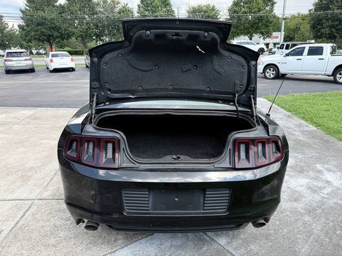 Used 2014 Ford Mustang Coupe RWD image 9