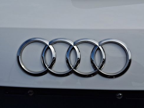 Used 2025 Audi Q3 2.0T Premium AWD/4WD image 30