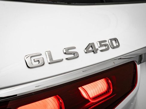 New 2026 Mercedes-Benz GLS 450 4MATIC image 19