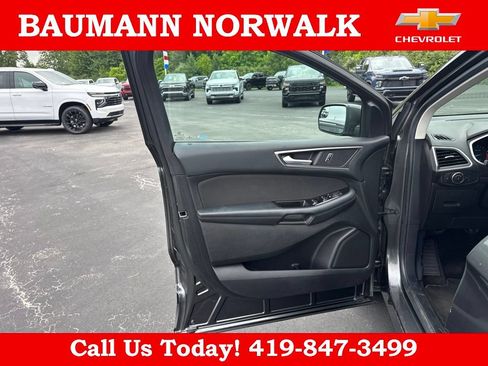 Used 2016 Ford Edge SEL FWD image 18
