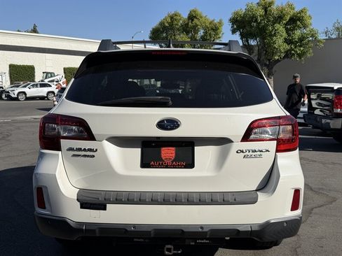 Used 2017 Subaru Outback 2.5i Limited AWD/4WD image 18