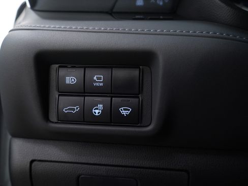 Used 2021 Toyota Highlander Platinum image 29