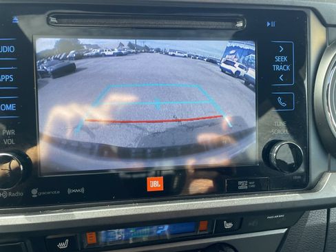 Used 2019 Toyota Tacoma TRD Off-Road AWD/4WD image 20