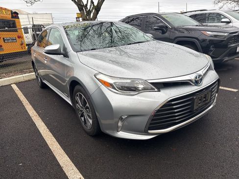 Used 2016 Toyota Avalon XLE Premium image 1