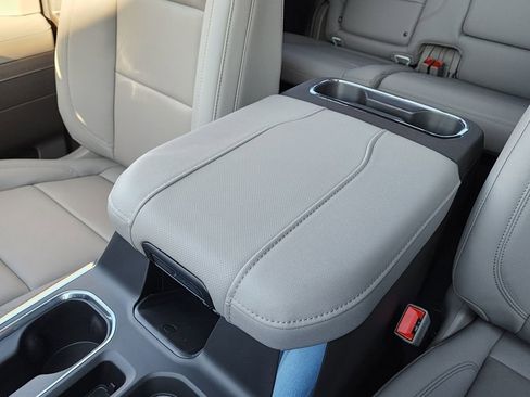 New 2026 GMC Sierra 1500 SLT w/ SLT Premium Plus Package image 32