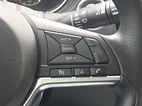 Used 2020 Nissan Rogue Sport SV AWD/4WD image 34