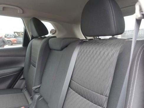 Used 2017 Nissan Rogue S image 11