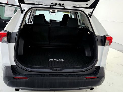 Used 2023 Toyota RAV4 LE image 20