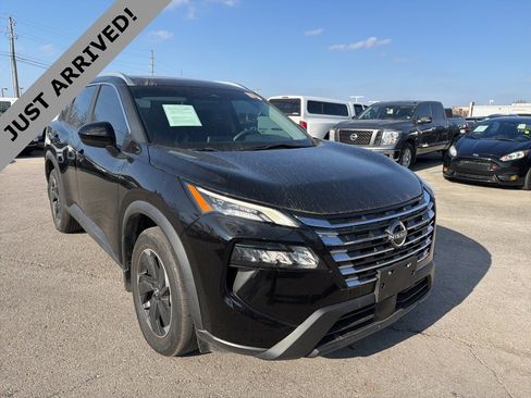 Certified 2024 Nissan Rogue SV w/ SV Premium Package image 3