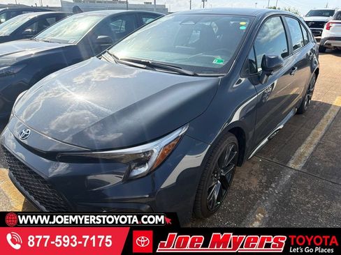 Used 2025 Toyota Corolla SE FWD image 1