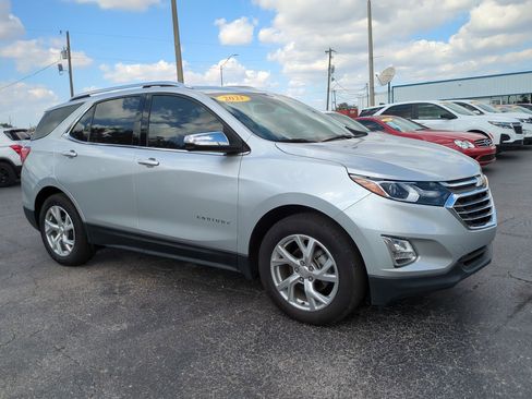Used 2021 Chevrolet Equinox Premier image 2