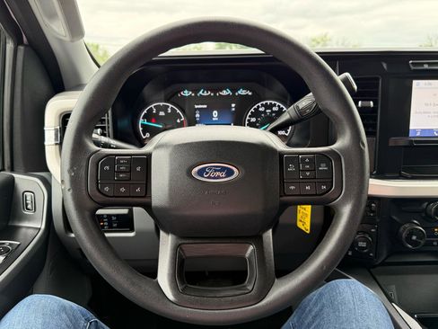 Used 2024 Ford F250 XLT w/ FX4 Off-Road Package image 19