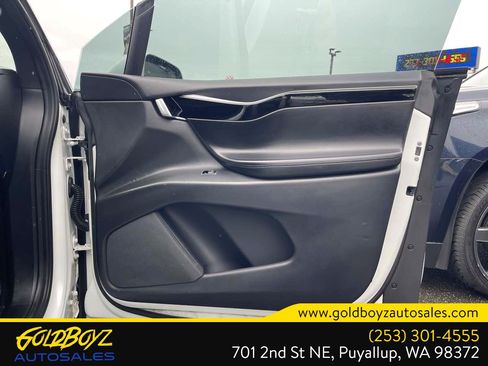 Used 2017 Tesla Model X 75D image 29