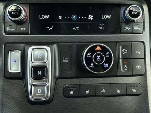 Certified 2025 Hyundai Palisade Calligraphy image 20