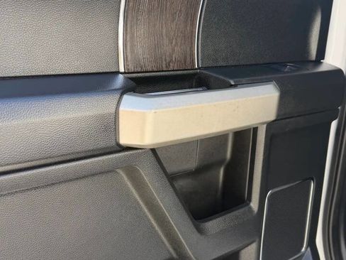 Used 2021 Ford F250 Lariat w/ Lariat Value Package image 19