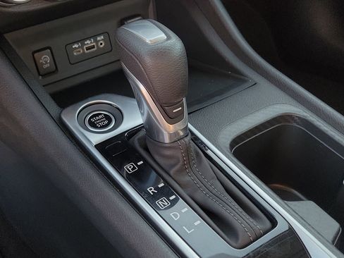 Used 2024 Nissan Sentra SV image 8