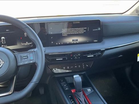 New 2026 Nissan Kicks SR w/ Cold Weather Package image 4