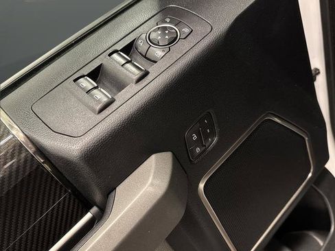 Used 2018 Ford F150 Raptor w/ Equipment Group 802A Luxury image 32