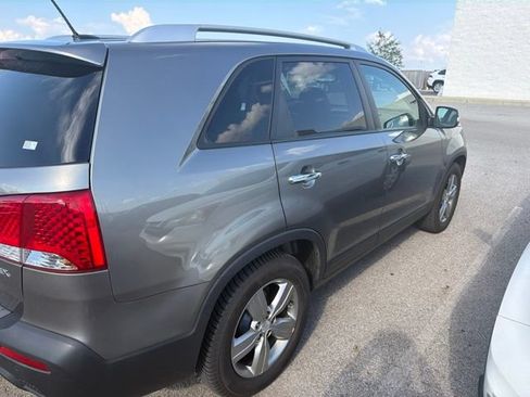 Used 2013 Kia Sorento EX w/ Premium Plus Pkg FWD image 5
