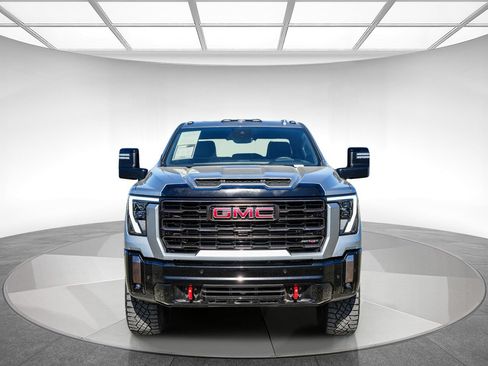 Used 2024 GMC Sierra 2500 AT4X AWD/4WD image 6