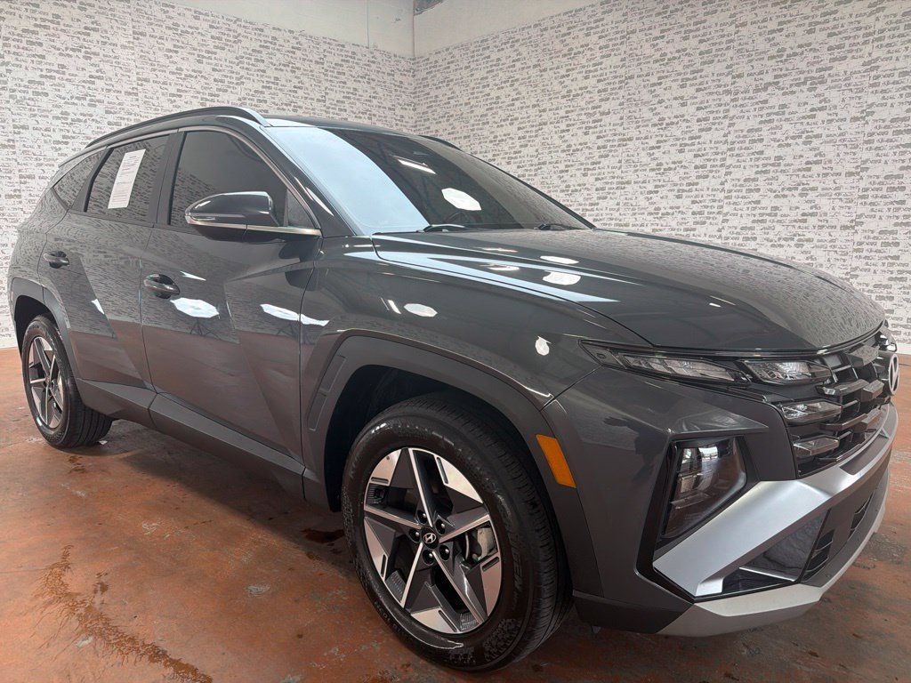 Used 2025 Hyundai Tucson SEL AWD/4WD image 1