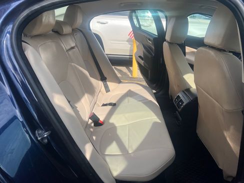 Used 2017 Jaguar XE RWD image 15