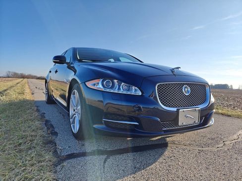 Used 2012 Jaguar XJ L image 16