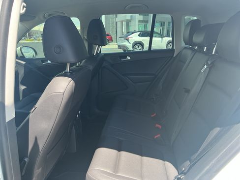 Used 2016 Volkswagen Tiguan S AWD/4WD image 23