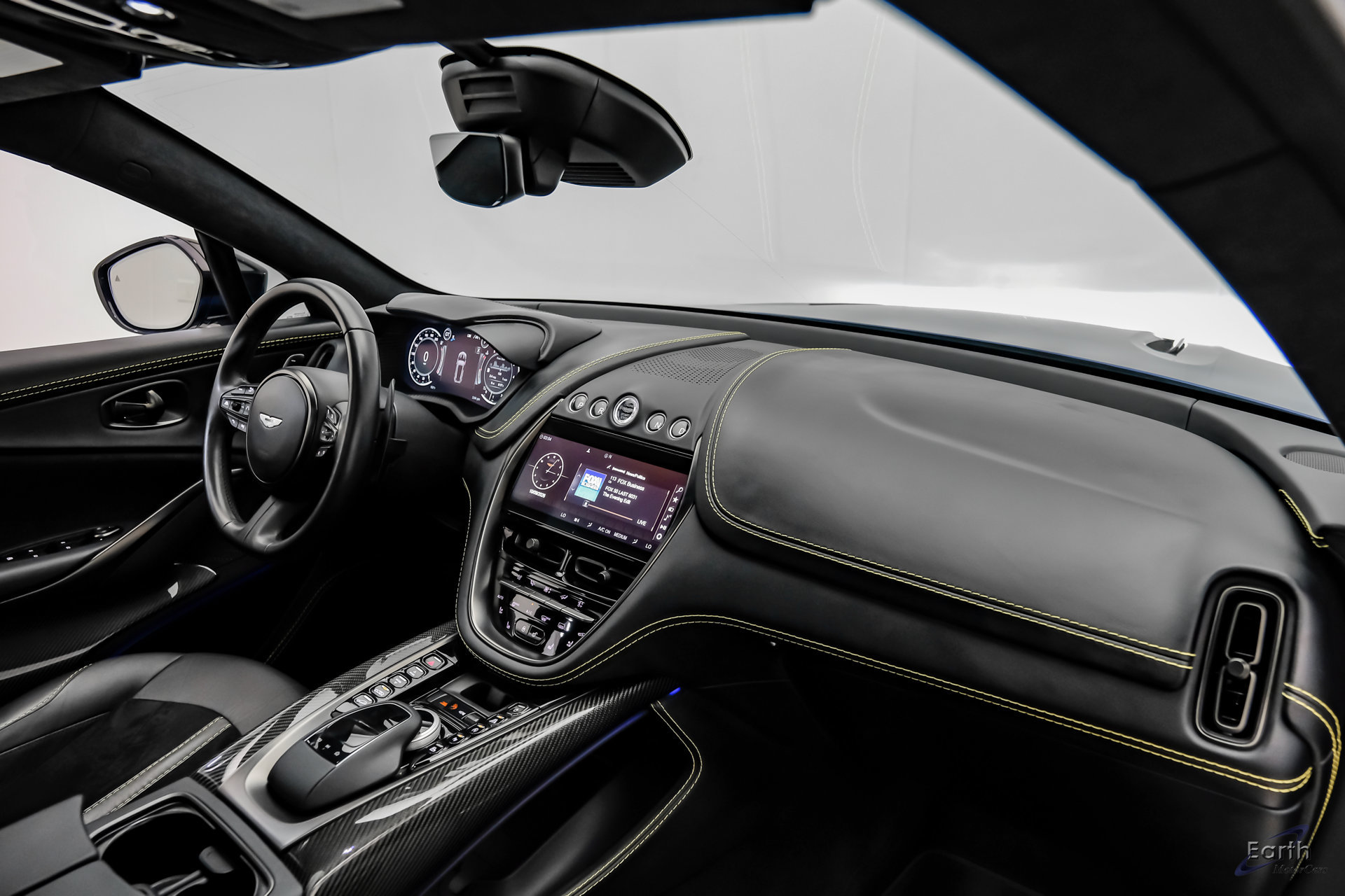 Used 2023 Aston Martin DBX AWD/4WD image 36
