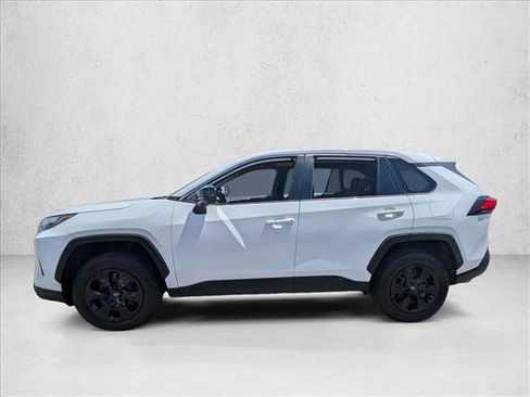 Used 2024 Toyota RAV4 LE FWD image 9