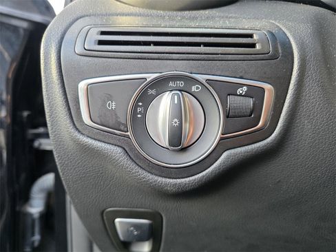 Used 2023 Mercedes-Benz GLC 300 4MATIC Coupe image 14