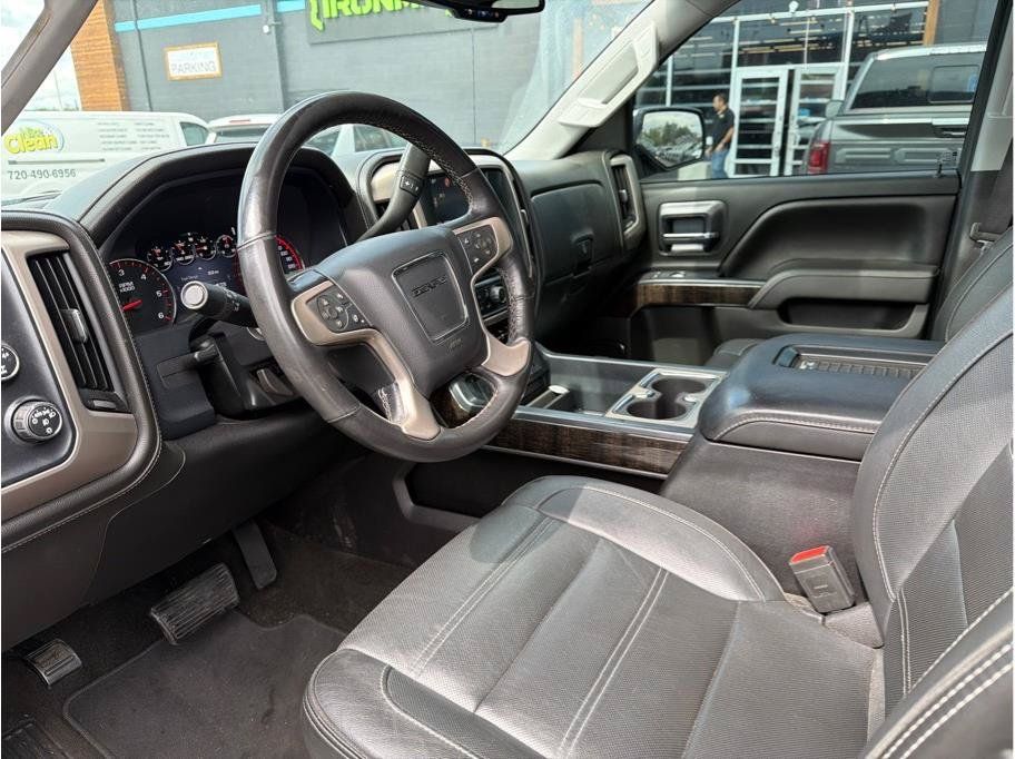 Used 2016 GMC Sierra 1500 Denali w/ Enhanced Driver Alert Package AWD/4WD image 2