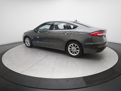 Used 2020 Ford Fusion SEL image 12