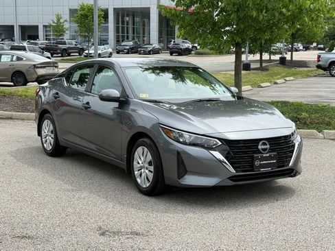 Used 2025 Nissan Sentra S FWD image 4