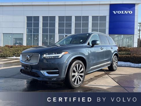 Certified 2023 Volvo XC90 B5 Plus image 1