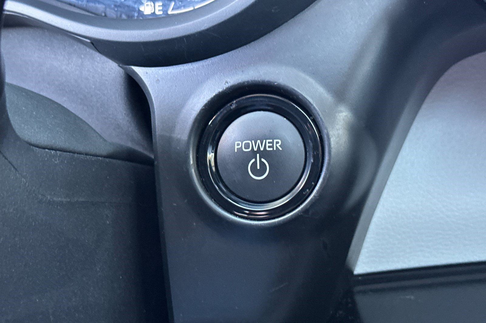 Used 2026 Toyota Sienna XLE FWD image 17