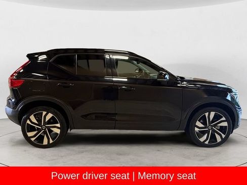 Used 2023 Volvo XC40 B5 Plus w/ Driver Assist Package AWD/4WD image 7