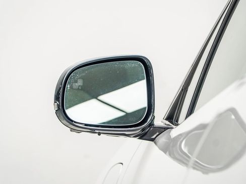 Used 2020 Jaguar I-PACE S image 17